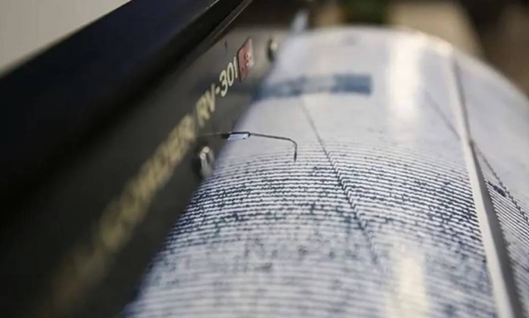 Son Dakika: Türkiye beşik gibi şiddetli deprem 1